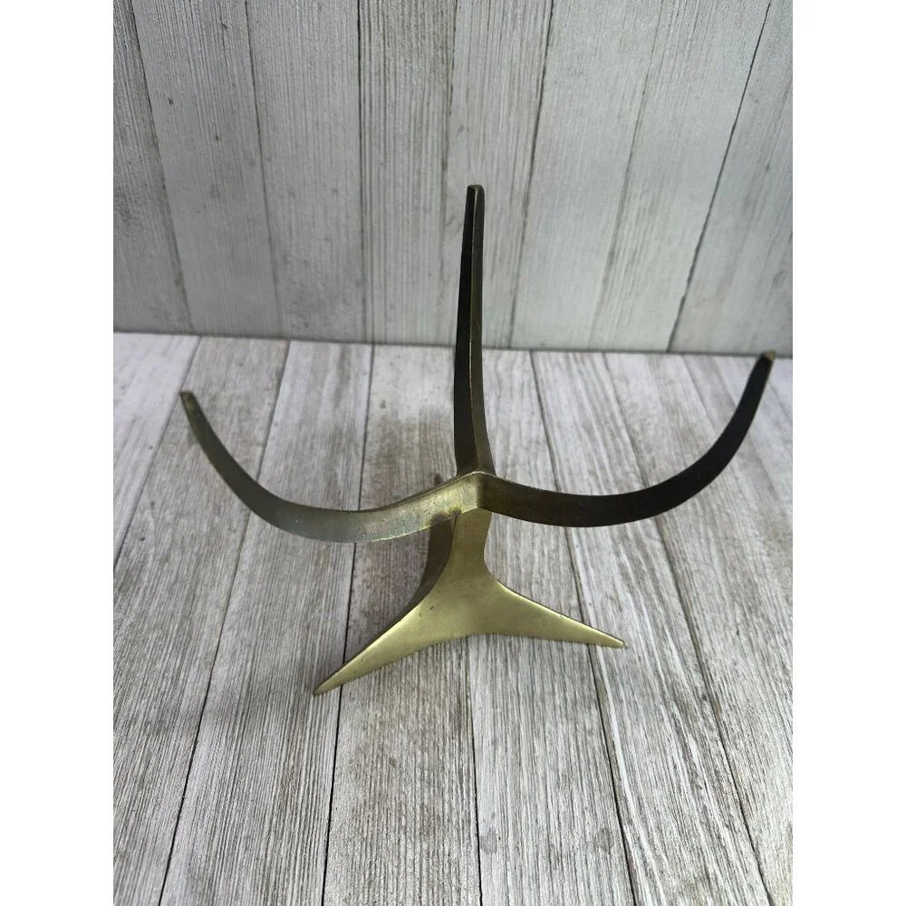 Vintage Brass 6" Tall Claw Sculpture Stand for Home Decor Piece MCM Industrial - Picture 4 of 8